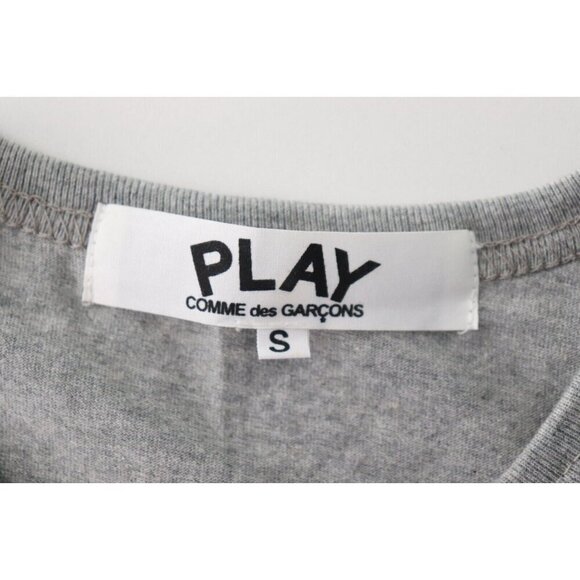 PLAY Comme des Garcons Womens Small Grey Crew Neck T Shirt Short Sleeve Graphic - Picture 5 of 6